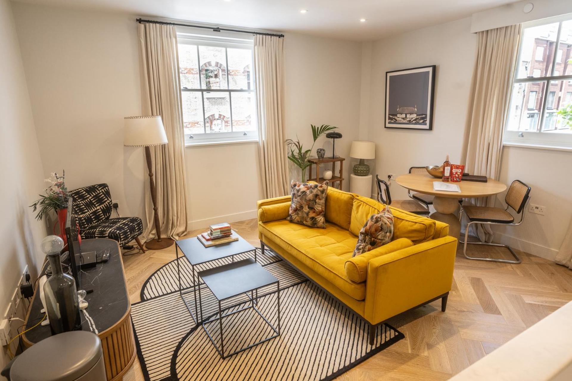 Modern, Stylish Newly Refurbished 2nd Floor In Fitzrovia Апартаменты *