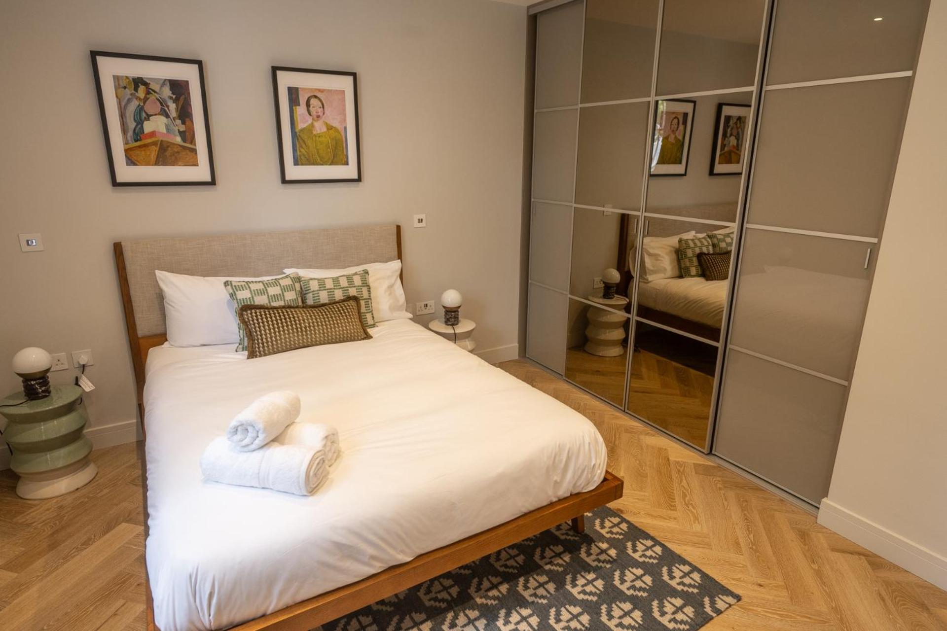 Modern, Stylish Newly Refurbished 2nd Floor In Fitzrovia Апартаменты