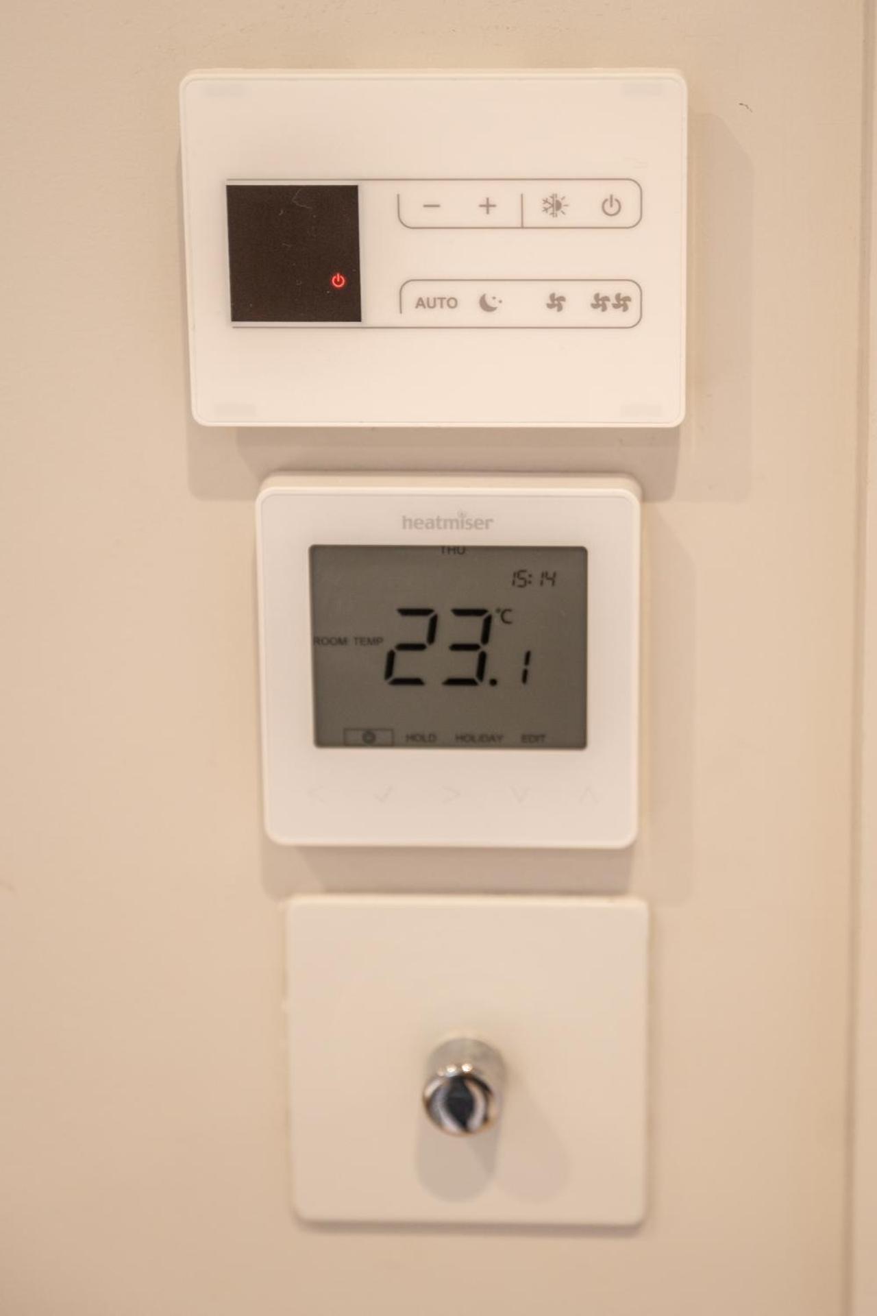 Modern, Stylish Newly Refurbished 2nd Floor In Fitzrovia * Лондон