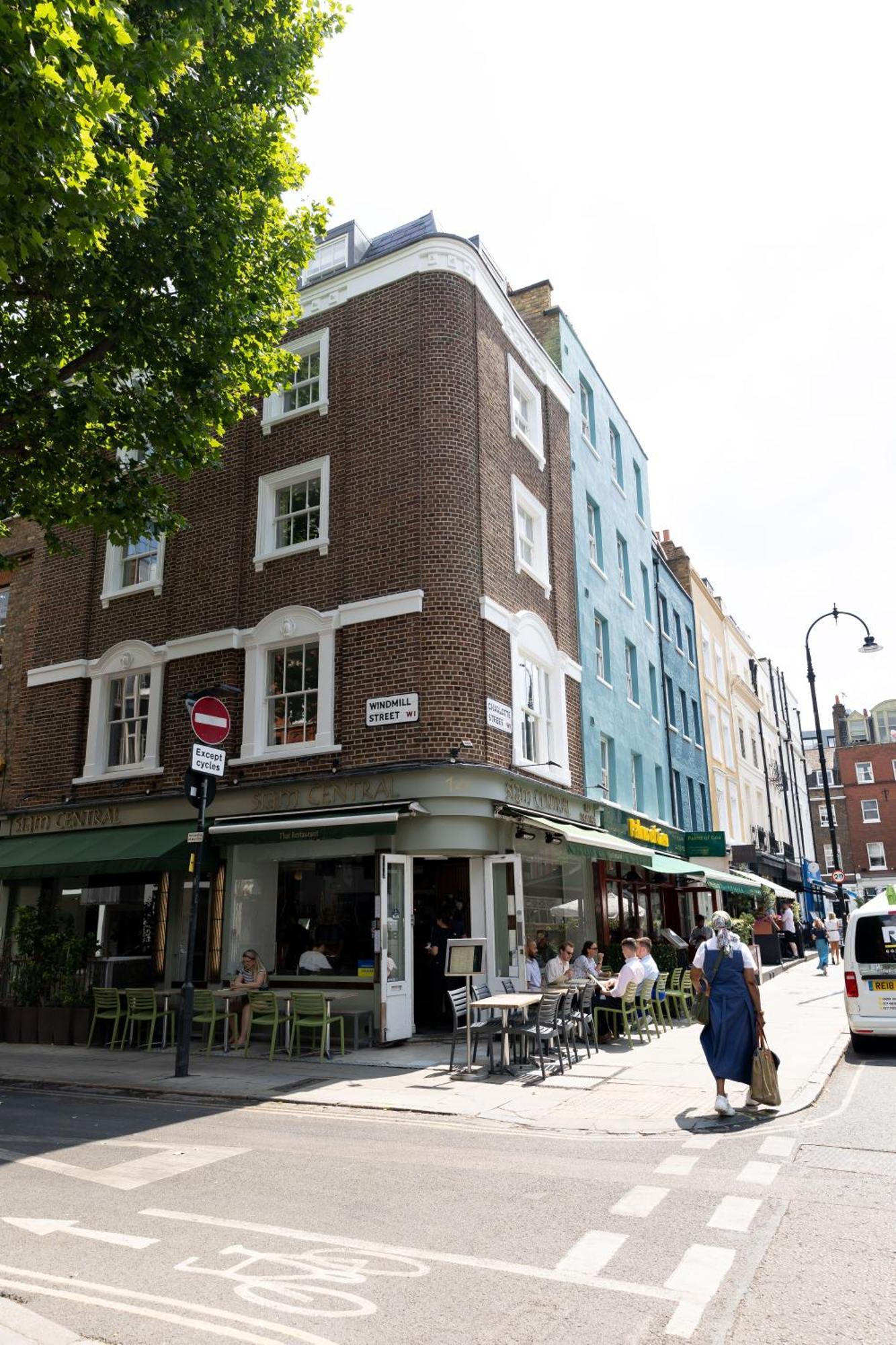 Modern, Stylish Newly Refurbished 2nd Floor In Fitzrovia * Лондон